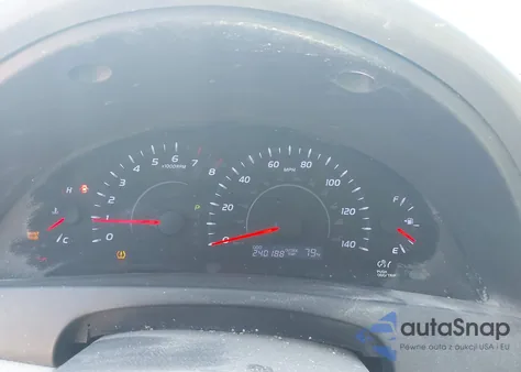 2011 Toyota Camry z USA, uszkodzony, nr VIN 4T4BF3EK4BR095128